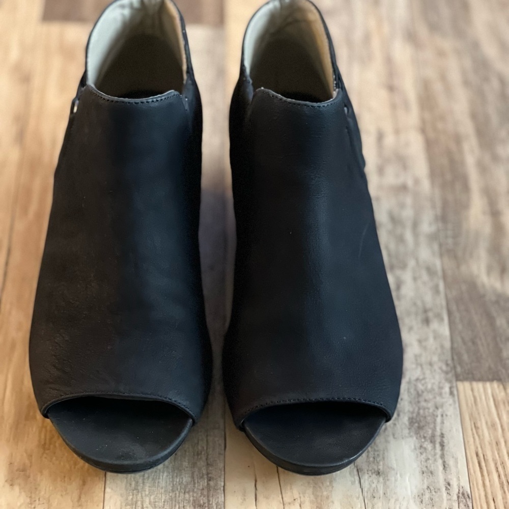 Naturalizer Gemi Booties View 6